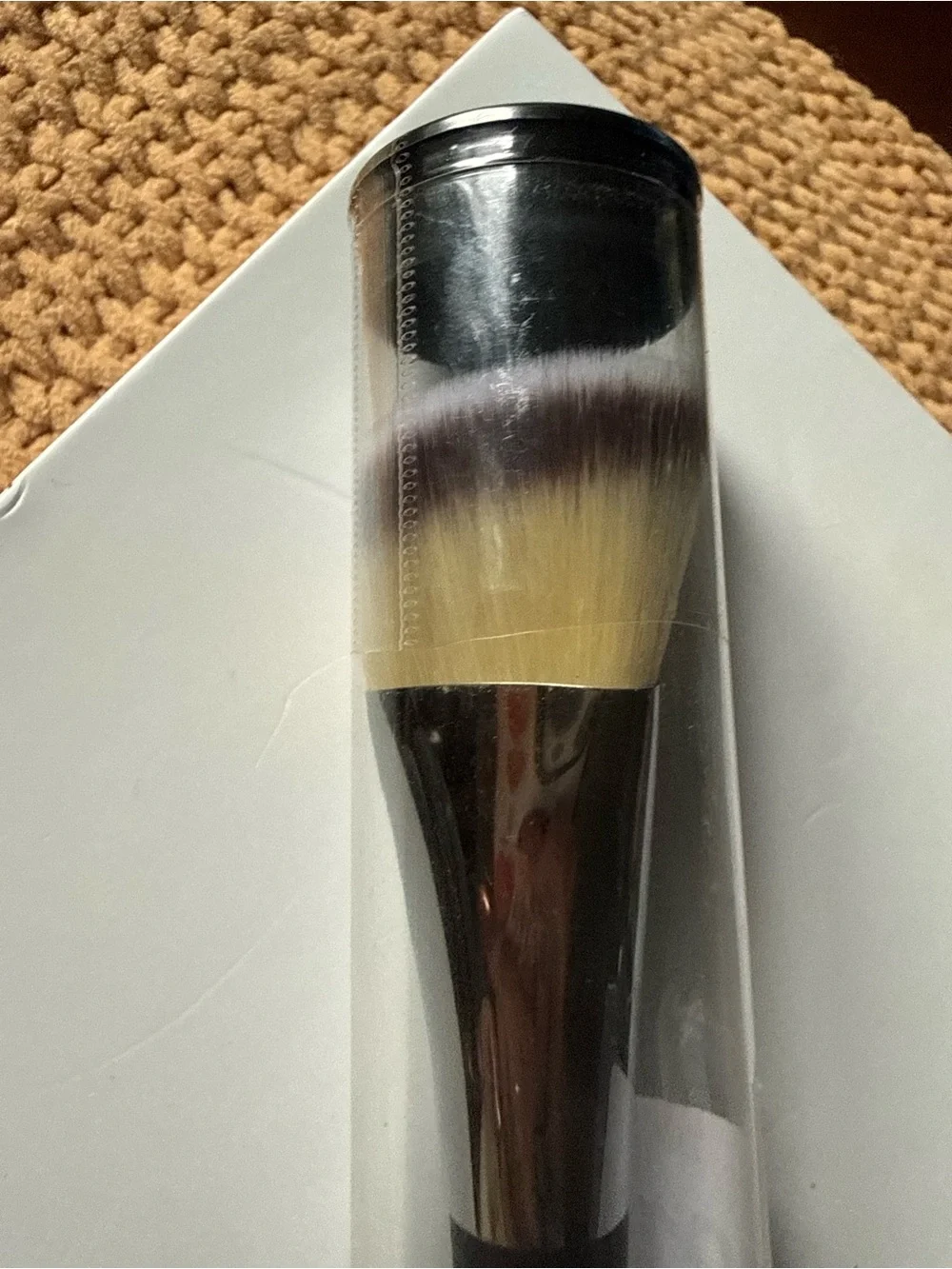 it cosmetics Dual-Ended Makeup Brush in Black and White
